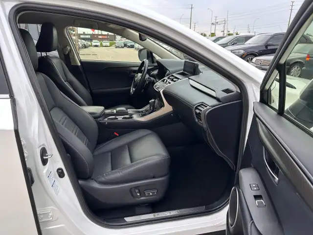 2020 Lexus NX NX 300 in Cars & Trucks in Oakville / Halton Region - Image 17