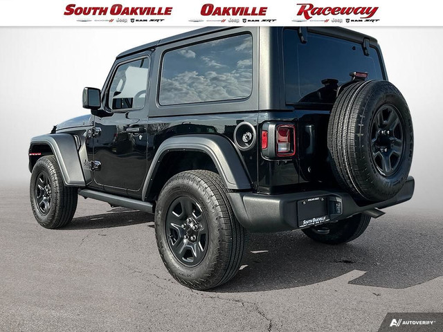 2024 Jeep Wrangler SPORT | APPLE CARPLAY | BACKUP CAM | LOW KMS in Cars & Trucks in Oakville / Halton Region - Image 4