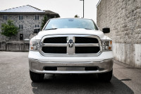 Aluminum Wheels, Proximity Key, Heavy Duty Suspension, Power Mirrors, Rear Camera! 6 LOCATIONS KINGS... (image 3)
