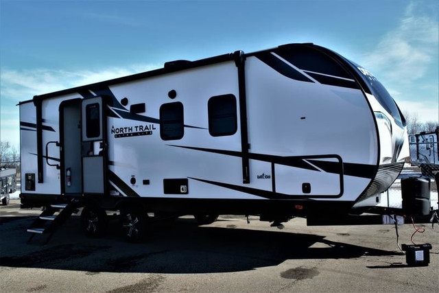 2022 Heartland RV North Trail 22CRB in Travel Trailers & Campers in Strathcona County - Image 4