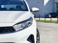 Low Mileage, Android Auto, Apple CarPlay, Wireless Charging, Heated Steering Wheel, Heated Seats! "S... (image 2)
