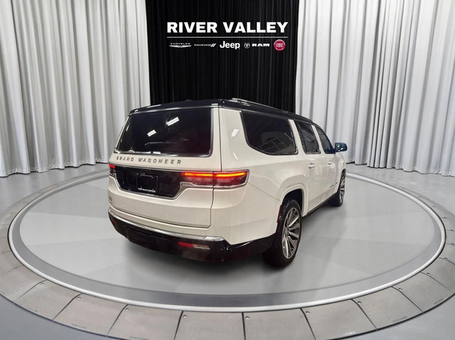 2023 Jeep Grand Wagoneer L in Cars & Trucks in Strathcona County - Image 3