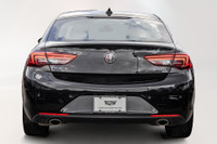 2018 Buick Regal Sport Back Equipment complet Noir Sur Noir . Construite en Allemagne rare voiture 1... (image 4)