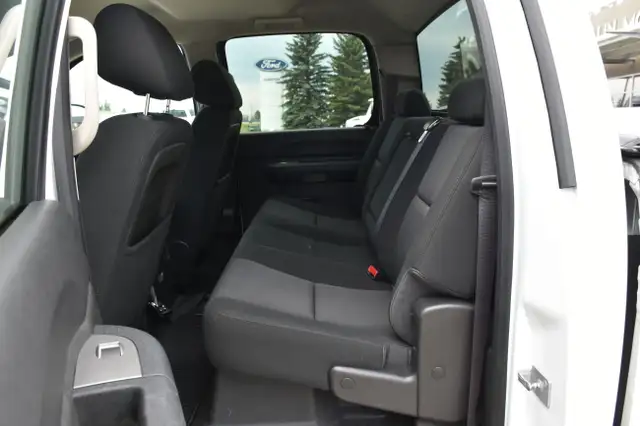 2012 GMC Sierra 1500 ***RARE HYBRID, ONLY HAS 61,000KM*** dans Autos et camions dans Calgary - Image 22