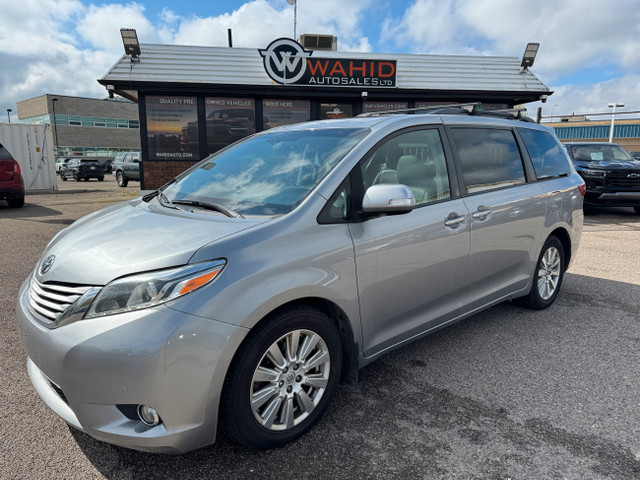 2017 Toyota Sienna Limited 7 Passenger in Cars & Trucks in Lethbridge