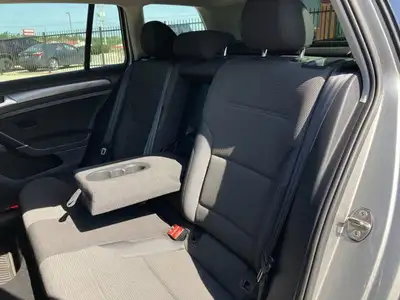 2019 Volkswagen Golf SportWagen Comfortline MANUAL, View more
