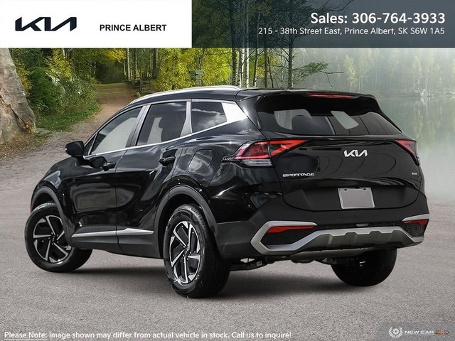 2023 Kia Sportage Hybrid EX in Cars & Trucks in Prince Albert - Image 4