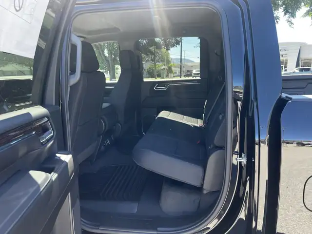 2024 GMC Sierra 2500HD SLE dans Autos et camions dans Penticton - Image 19