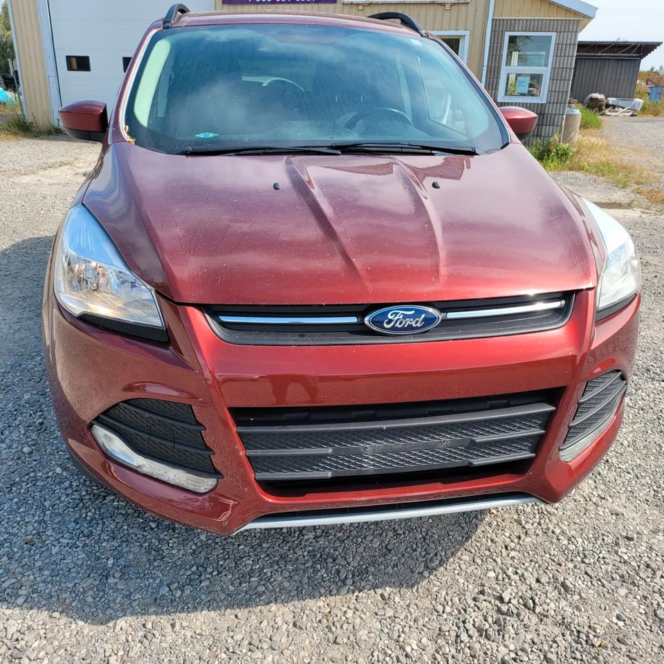 2015 Ford Escape, AWD, LEATHER, LOW KM, 2.0L