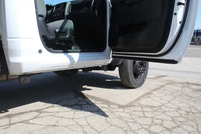 2016 Ram 5500 Bucket Service Versalift Cummins DRW in Heavy Trucks in Mississauga / Peel Region - Image 15