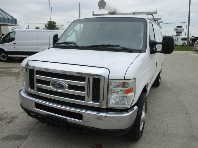 2012 Ford Econoline Commercial in Cars & Trucks in Winnipeg - Image 2