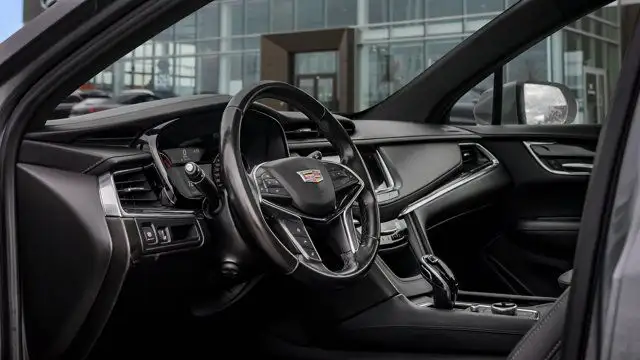 2021 Cadillac XT5 AWD Premium Luxury | Driver Awareness Package in Cars & Trucks in Guelph - Image 12