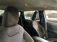 **MONTH-END SPECIAL!** FEATURING : SELECTERRAIN SYSTEM, HEATED MIRRORS, FINISHED IN RED ON MATCHING... (image 8)