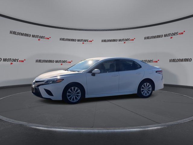 2020 Toyota Camry SE in Cars & Trucks in Hamilton - Image 4