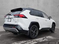 Embrace the perfect synergy of efficiency and athleticism with this 2024 Toyota RAV4 Hybrid XSE, des... (image 5)
