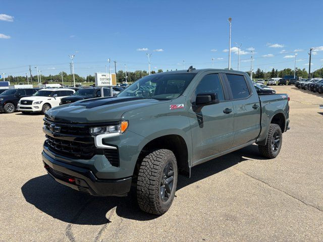 2025 Chevrolet Silverado 1500 2LT Trail Boss 5.3L in Cars & Trucks in Edmonton - Image 3