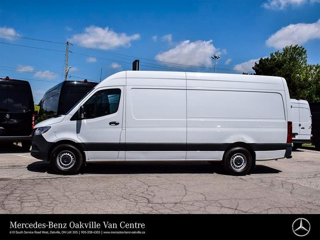 2022 Mercedes-Benz Sprinter Cargo Van in Cars & Trucks in Oakville / Halton Region - Image 3