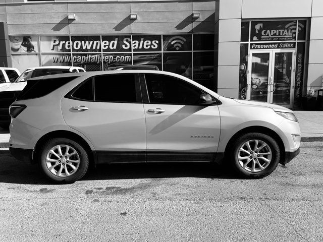 2020 Chevrolet Equinox LS FWD in Cars & Trucks in Edmonton - Image 2