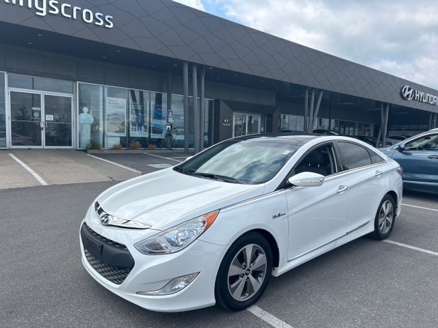 2012 Hyundai Sonata Hybrid HEV w Prem Pkg at in Cars & Trucks in City of Toronto - Image 2