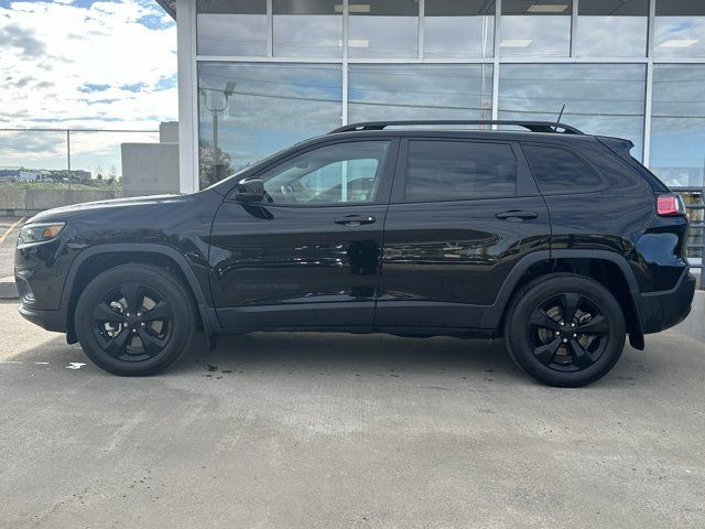 2023 Jeep Cherokee Altitude | 2.4L I4 | ELITE GROUP | HEATED + in Cars & Trucks in Calgary - Image 2