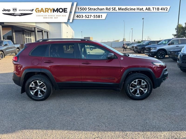 2016 Jeep Cherokee Trailhawk - Bluetooth in Cars & Trucks in Medicine Hat - Image 2