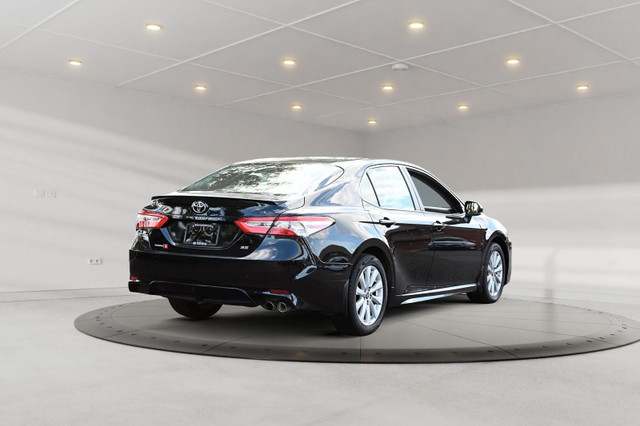 2020 Toyota Camry SE + SIEGES CHAUFFANT + CAMERA DE RECUL SE FWD dans Autos et camions  à Longueuil/Rive Sud - Image 4