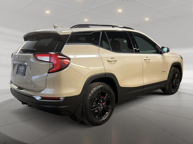 2022 GMC Terrain AT4 SLT CUIR TOIT PANO NAV 4RM in Cars & Trucks in Laval / North Shore - Image 4