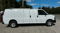 Extended 155'' Wheelbase 12 feet of cargo area, equipped with Camera, Bluetooth, Power locks, Power... (image 4)