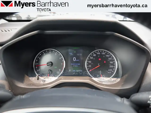 2022 Toyota RAV4 XLE - Sunroof - Power Liftgate - $252 B/W in Cars & Trucks in Ottawa - Image 20
