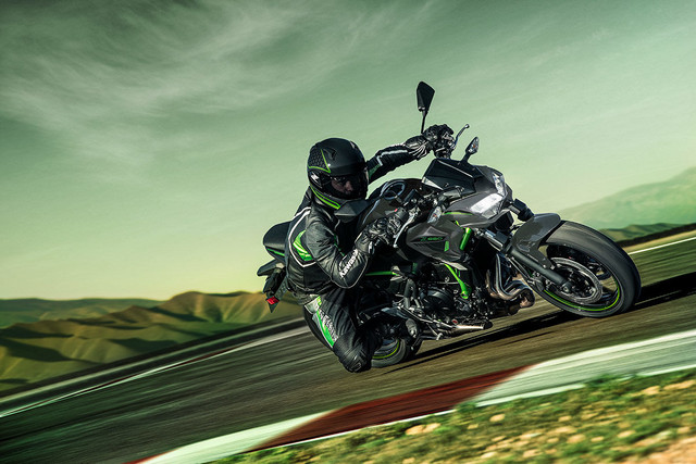 2023 Kawasaki Z650 ABS  *SAVE OVER 2024 PRICE* in Street, Cruisers & Choppers in St. Catharines