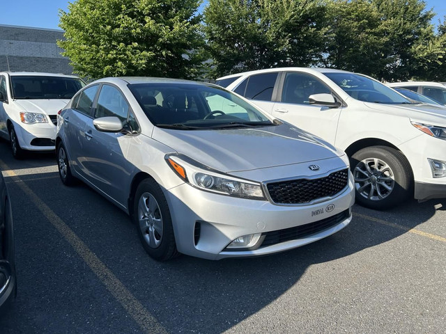 KIA Forte Berline 4 portes, boîte automatique, LX+ 2017 à vendre in Cars & Trucks in Longueuil / South Shore