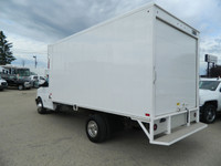 Welcome to Central Truck Sales. 2022 GMC SAVANNA 16 FT CUBE VAN , V8 Automatic transmission ,Cruise... (image 7)