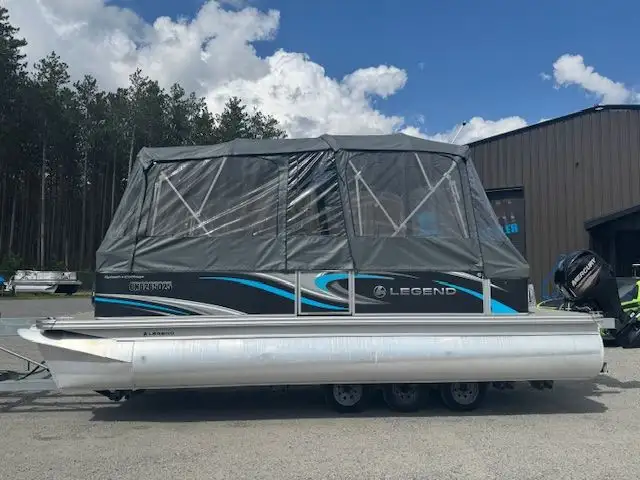 2018 21' LEGEND SPLASH COTTAGE PONTOON 40HP HIGH TORQUE 4-STROKE in Powerboats & Motorboats in Peterborough - Image 21