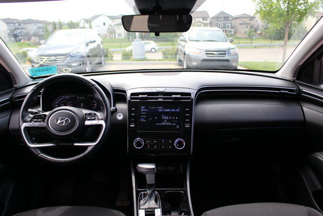 2022 Hyundai Tucson Preferred in Cars & Trucks in Calgary - Image 2