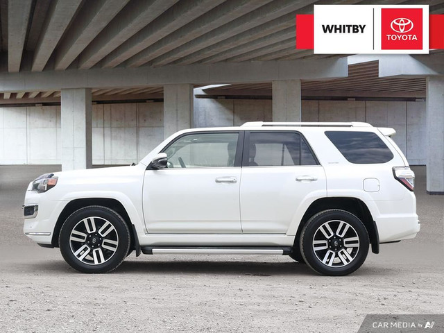 2021 Toyota 4Runner 4WD 4.0L / Power Moon Roof / Black Leather in Cars & Trucks in Oshawa / Durham Region - Image 4