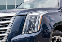LOW KM! - Premium LEATHER Interior - Power SUNROOF - NAVIGATION - TOUCHSCREEN Display - BOSE Premium... (image 5)