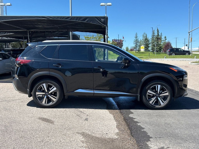 2022 Nissan Rogue AWD Platinum - SUNROOF / NAVIGATION in Cars & Trucks in Calgary - Image 4