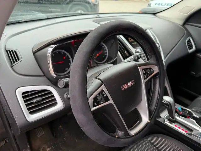 2015 GMC Terrain SLE-2 NO ACCIDENTS | AC BLOWS COLD | KEYLESS... in Cars & Trucks in London - Image 7