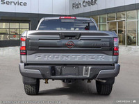 This Nissan Frontier delivers a Regular Unleaded V-6 3.8 L/231 engine powering this Automatic transm... (image 4)