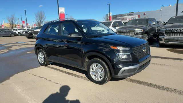2023 Hyundai Venue Preferred | Heated Seats | Apple CarPlay in Cars & Trucks in Edmonton - Image 3