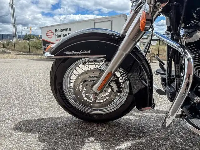 2010 Harley-Davidson Softail FLSTC - Heritage Classic in Street, Cruisers & Choppers in Kelowna - Image 47