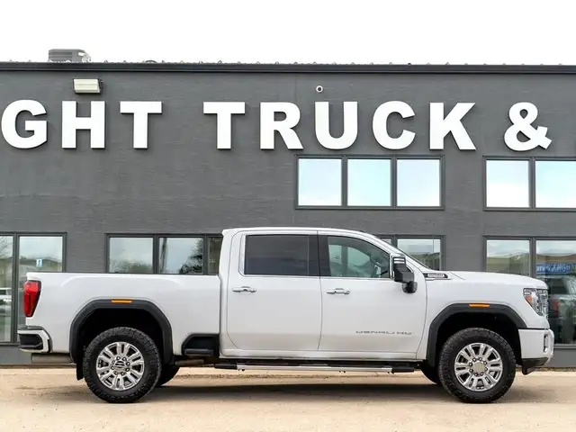 2020 GMC Sierra 3500 Denali in Cars & Trucks in Saskatoon - Image 5