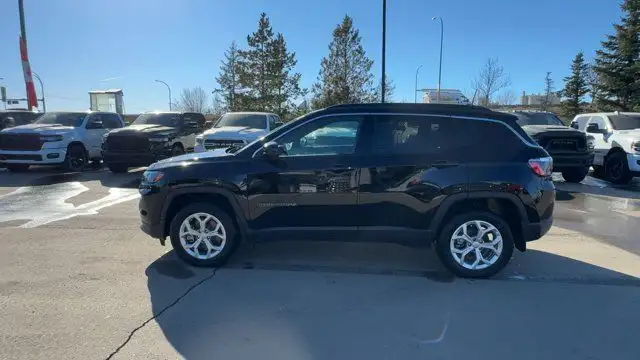2024 Jeep Compass North | Remote Start | Apple CarPlay in Cars & Trucks in Edmonton - Image 6