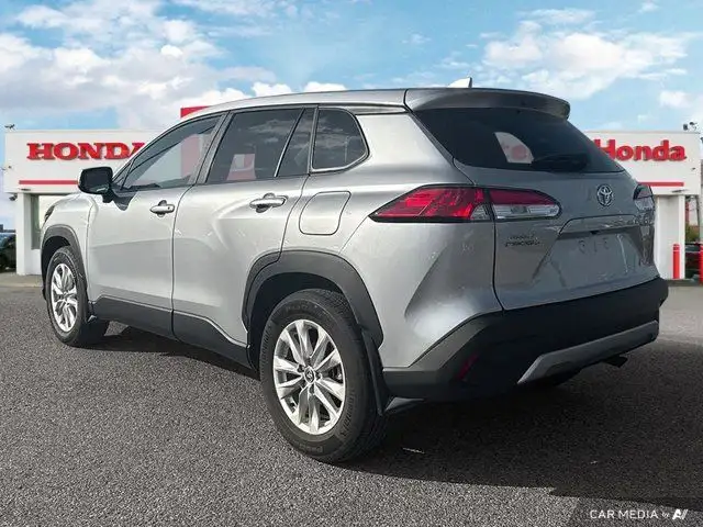 2023 Toyota Corolla Cross LE | AWD | CARPLAY | BACKUP CAM dans Autos et camions dans Kitchener / Waterloo - Image 7