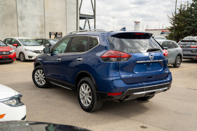 2018 Nissan Rogue SV in Cars & Trucks in Edmonton - Image 3
