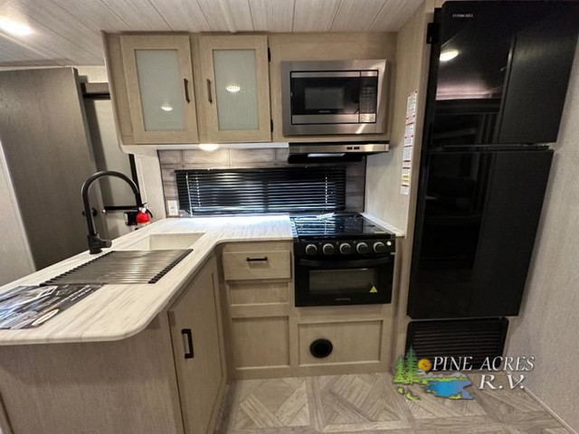 2023 Forest River RV Wildwood X-Lite 28VBXL in Travel Trailers & Campers in Truro - Image 4