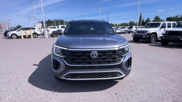 2024 Volkswagen Atlas Cross Sport Highline in Cars & Trucks in Prince George - Image 3