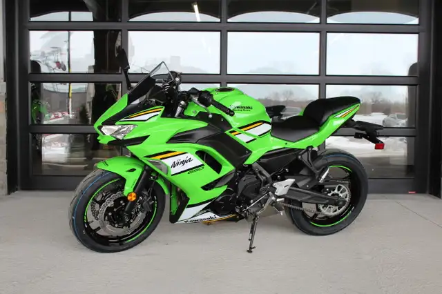 2025 Kawasaki NINJA 650 KRT EDITION in Street, Cruisers & Choppers in Trenton - Image 3
