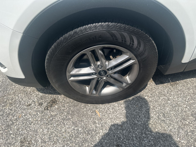 2018 Hyundai Santa Fe Sport 2.4L Luxury AWD in Cars & Trucks in Mississauga / Peel Region - Image 4