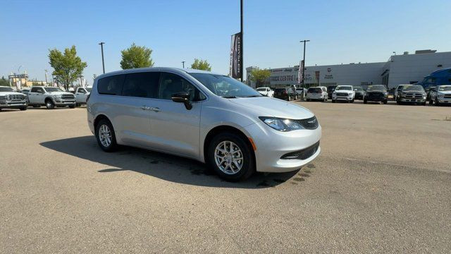 2026 Chrysler Grand Caravan SXT | Remote Start | 10 Inch in Cars & Trucks in Edmonton - Image 2